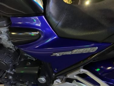 サイドカバーが手に入ったので塗装してみました【XJR1300】